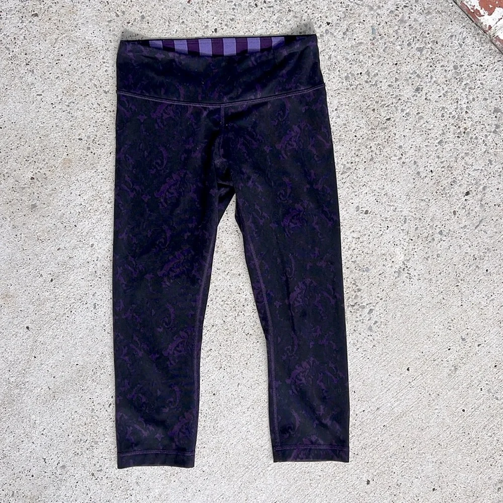 Lululemon Wunder Under Cropped Leggings Beautiful Baroque Deep Zinfandel Size 6